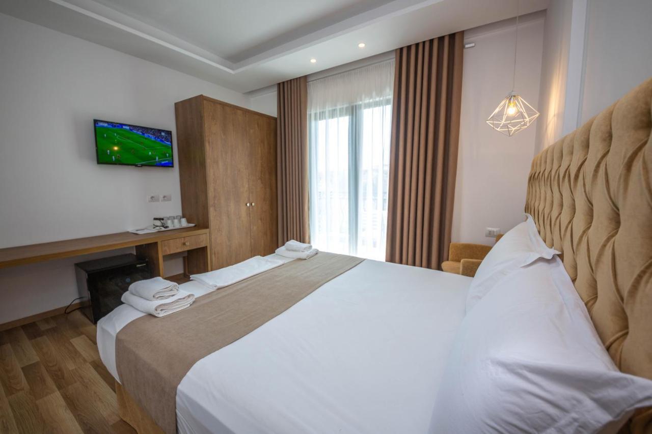 Bianco Hotel Ksamil Bagian luar foto