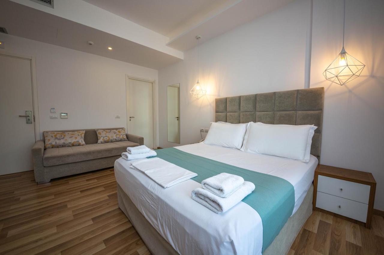 Bianco Hotel Ksamil Bagian luar foto