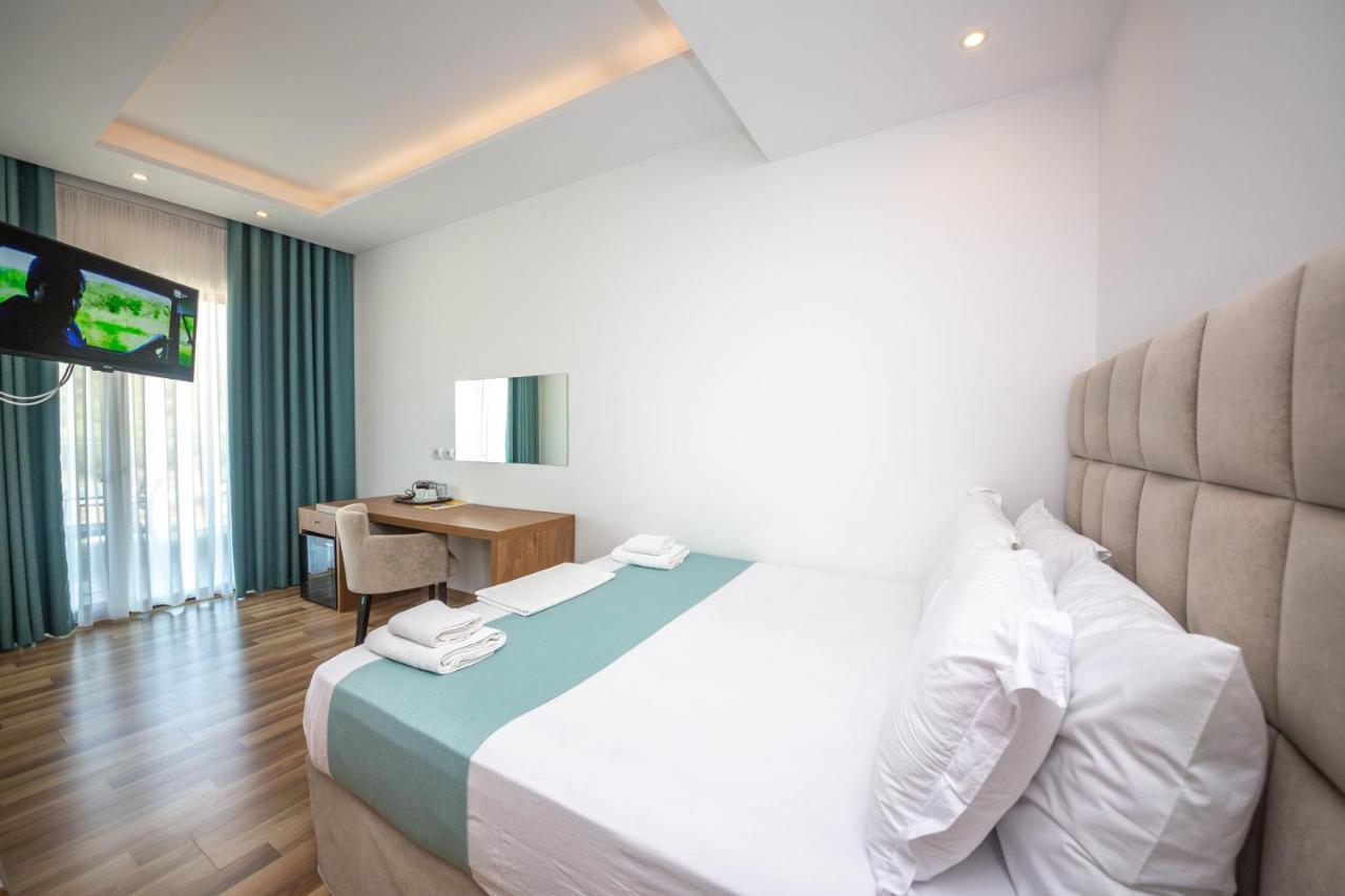 Bianco Hotel Ksamil Bagian luar foto