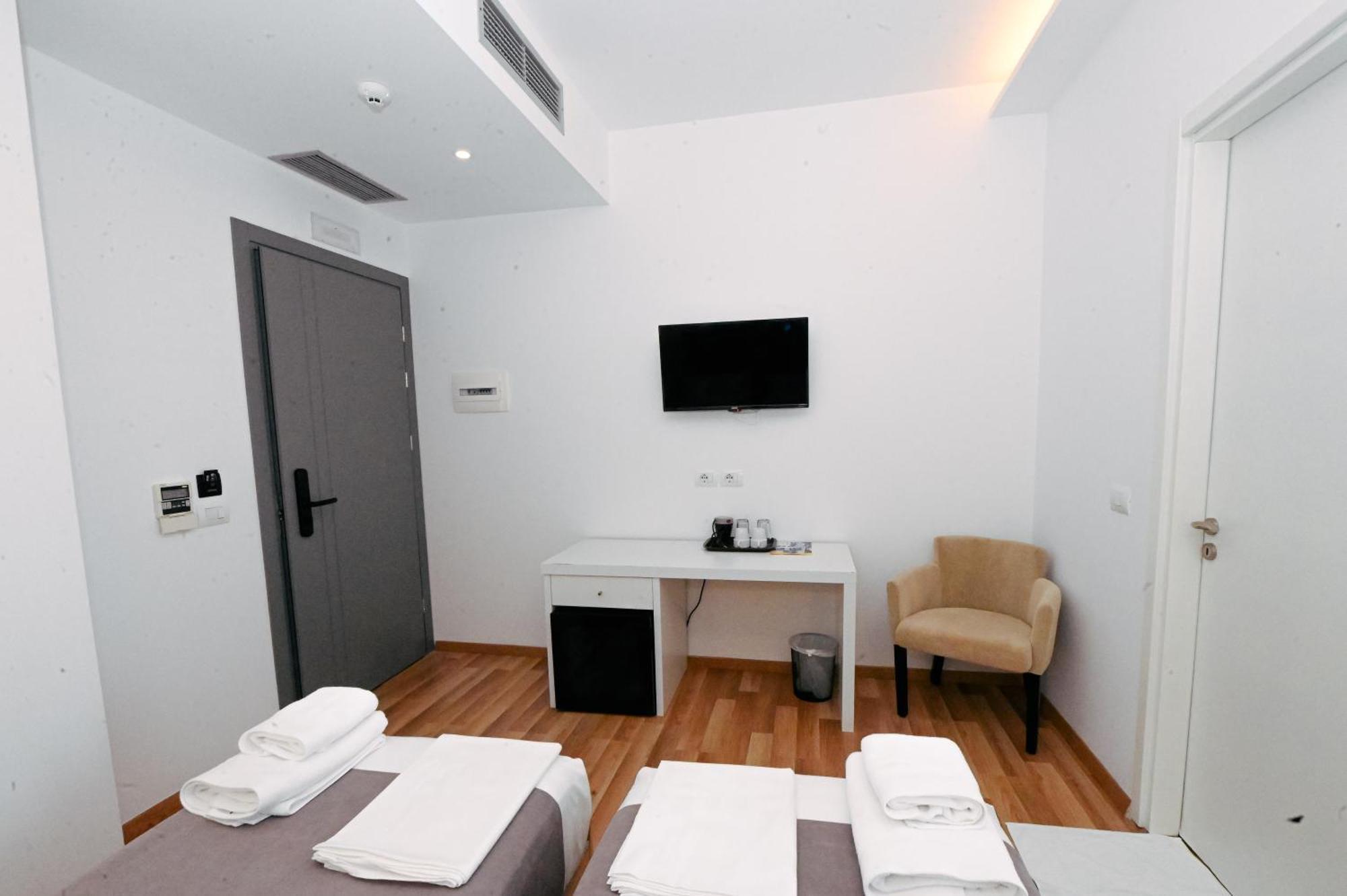 Bianco Hotel Ksamil Bagian luar foto