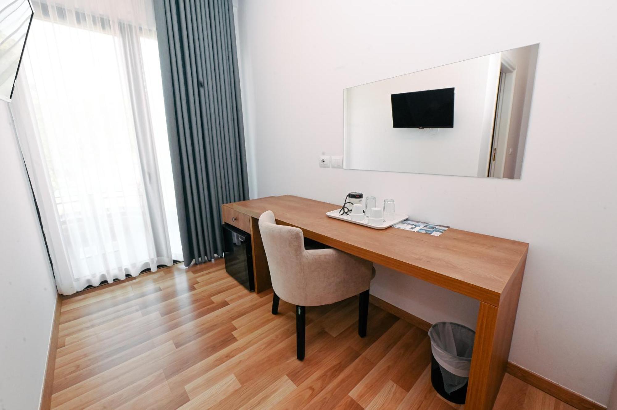 Bianco Hotel Ksamil Bagian luar foto