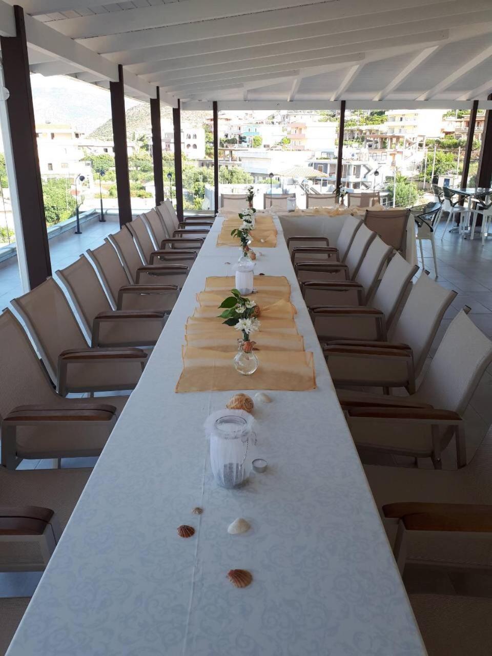 Bianco Hotel Ksamil Bagian luar foto